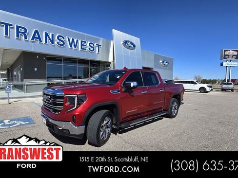 Used 2022 GMC Sierra 1500 SLT w/ SLT Premium Plus Package image 1