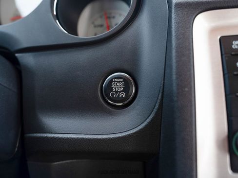 Used 2013 Dodge Challenger SRT8 w/ Harman Kardon Audio Group RWD image 25