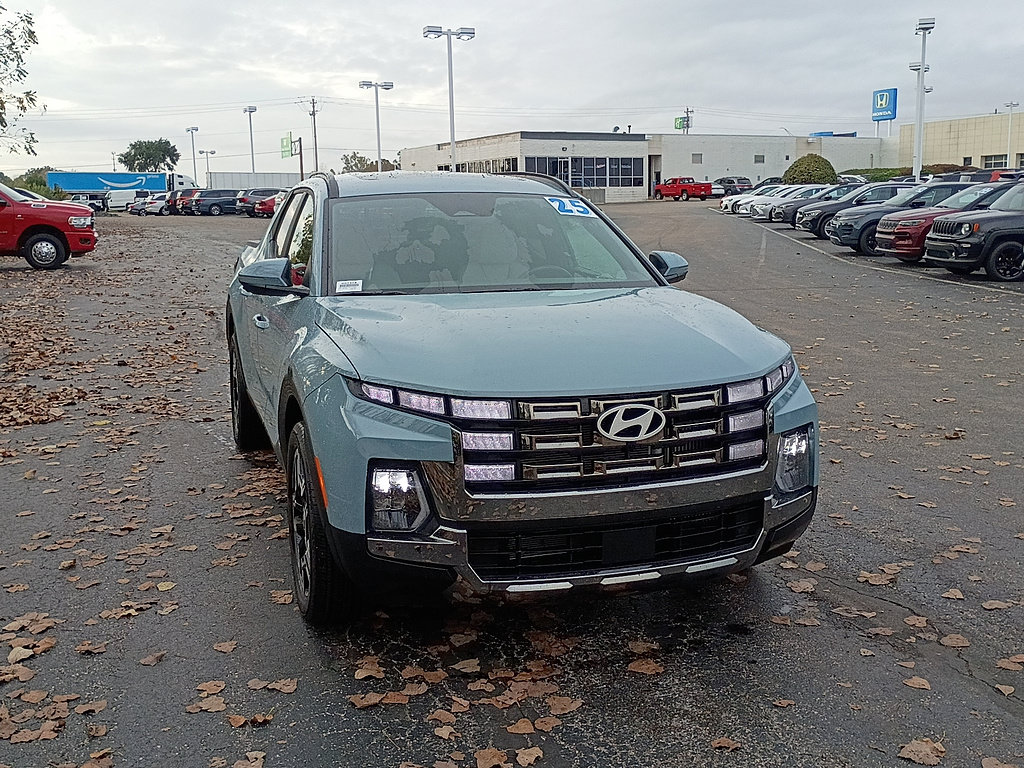 Used 2025 Hyundai Santa Cruz Limited AWD/4WD image 1