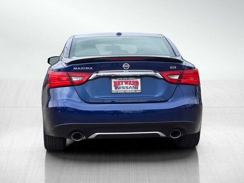 Used 2017 Nissan Maxima SR w/ Midnight Edition FWD image 6