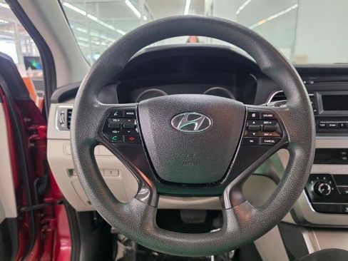 Used 2015 Hyundai Sonata SE FWD image 15