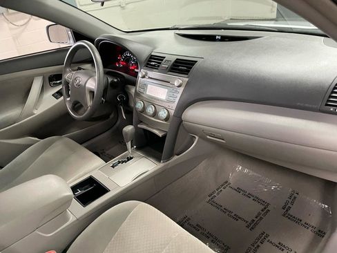 Used 2009 Toyota Camry LE image 16