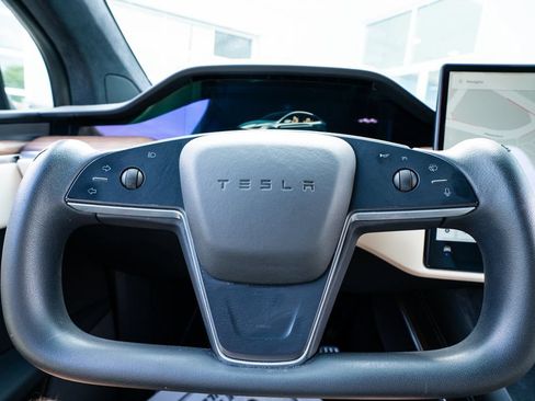 Used 2023 Tesla Model X AWD/4WD image 27