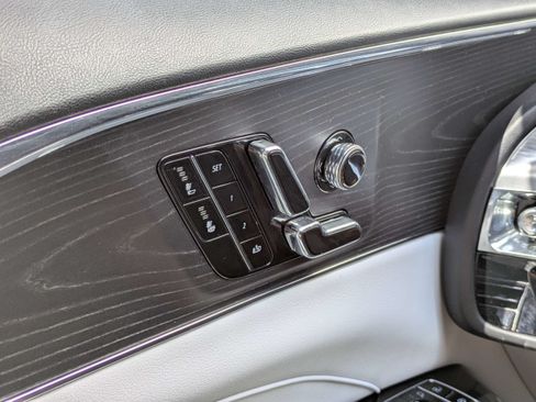 Used 2024 Cadillac Lyriq Sport RWD image 23