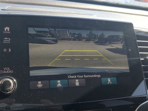 Used 2020 Honda Pilot Touring image 21