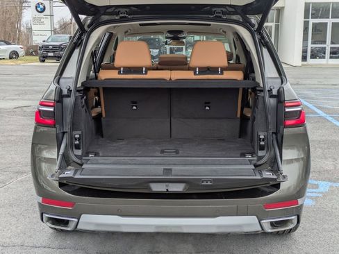Certified 2024 BMW X7 xDrive40i w/ Executive Package image 22