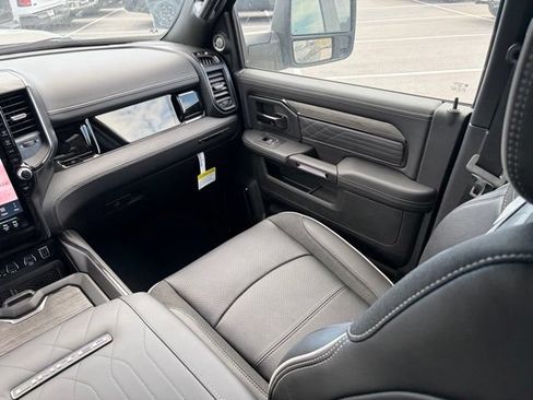 New 2026 RAM 2500 Limited AWD/4WD image 35