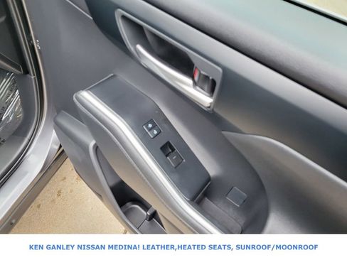 Used 2023 Toyota Highlander L image 55