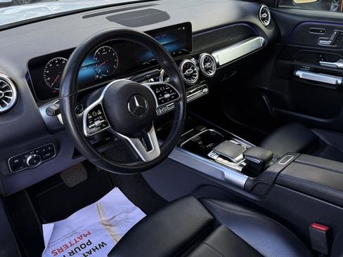 Used 2020 Mercedes-Benz GLB 250 4MATIC image 29