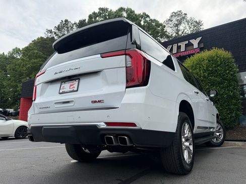Used 2025 GMC Yukon XL Denali RWD image 13