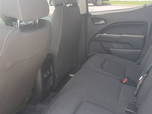Used 2022 Chevrolet Colorado LT RWD image 19