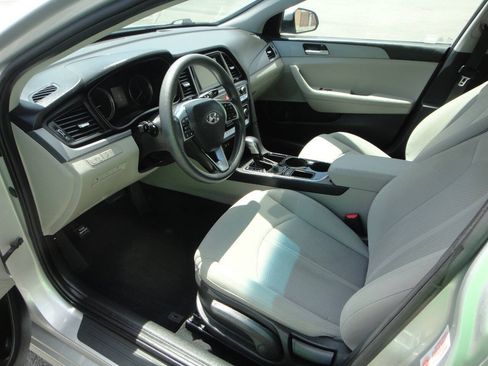 Used 2019 Hyundai Sonata SE FWD image 7