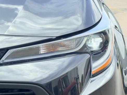 Used 2024 Toyota Corolla LE FWD image 5