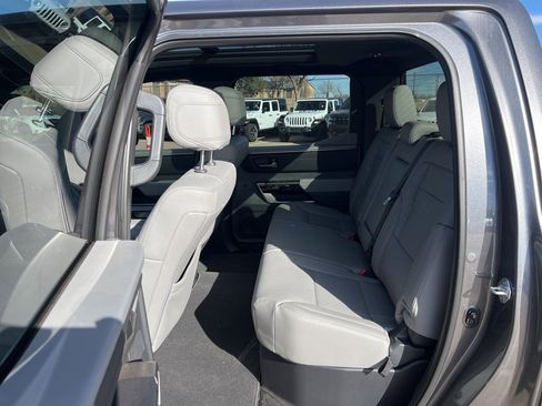 Used 2025 Toyota Tundra Limited image 11