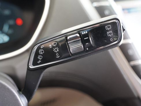 Used 2019 Lincoln Nautilus Reserve w/ Driver Assistance Package image 15