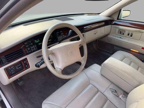 Used 1994 Cadillac De Ville Concours FWD image 17