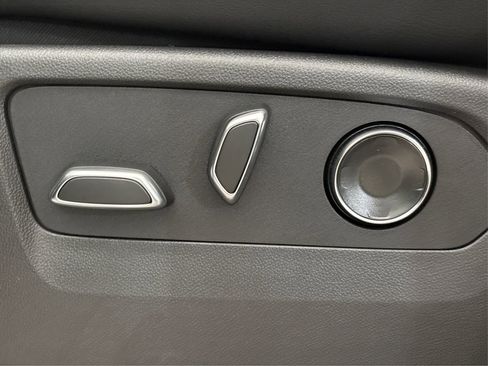 New 2025 Cadillac Escalade ESV Sport w/ LPO, ONYX Package image 31