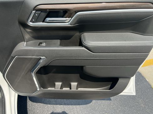 Used 2026 Chevrolet Silverado 1500 LT AWD/4WD image 44