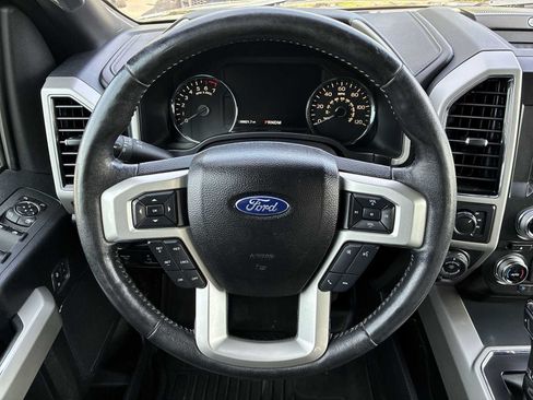 Used 2018 Ford F150 Lariat w/ Equipment Group 502A Luxury AWD/4WD image 11