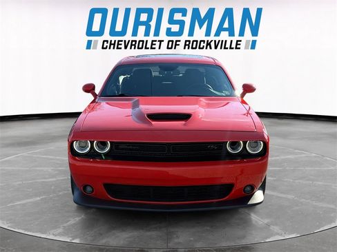 Used 2022 Dodge Challenger R/T w/ Driver Convenience Group image 8