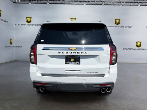 Used 2023 Chevrolet Suburban Premier image 4