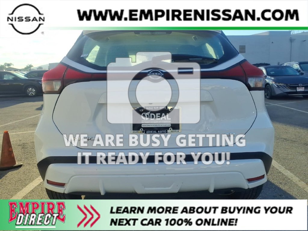 Used 2024 Nissan Kicks SR FWD image 4
