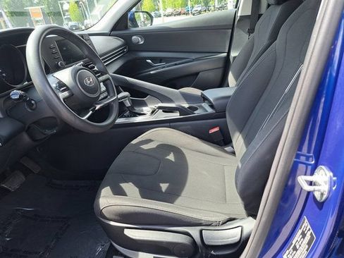 Used 2023 Hyundai Elantra SEL FWD image 28