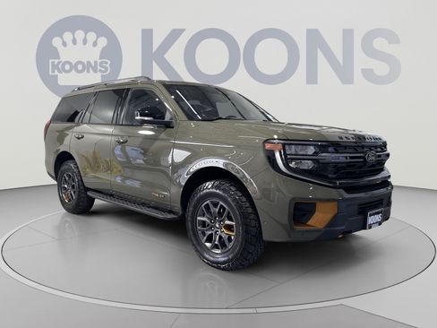 Used 2025 Ford Expedition Tremor AWD/4WD image 2
