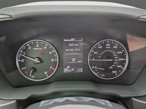 Used 2026 Subaru Forester Premium AWD/4WD image 3