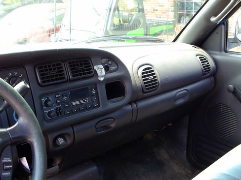 Used 2000 Dodge Ram 2500 Truck 4x4 Quad Cab image 8