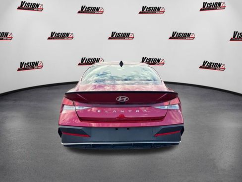 Certified 2025 Hyundai Elantra Sport image 6