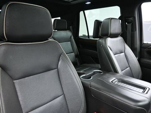 Used 2023 Chevrolet Tahoe Premier w/ Advanced Technology Package AWD/4WD image 24