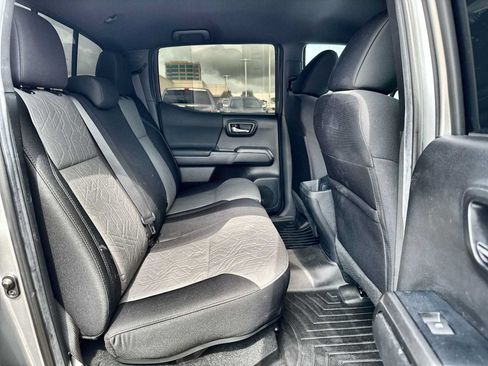Used 2023 Toyota Tacoma TRD Sport AWD/4WD image 19