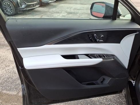 New 2025 Cadillac Lyriq Sport image 25