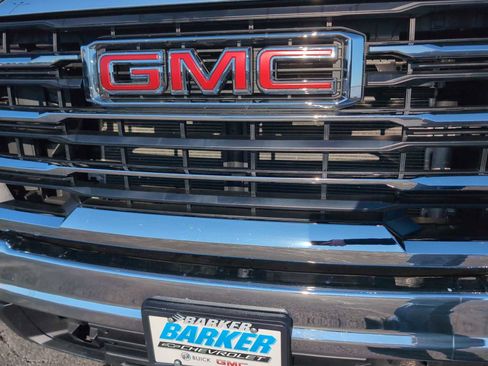 Used 2024 GMC Sierra 2500 SLE w/ SLE Value Package; image 30