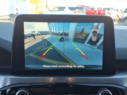 Used 2022 Ford Escape Titanium image 16