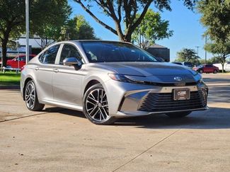 Used 2025 Toyota Camry XLE video 2