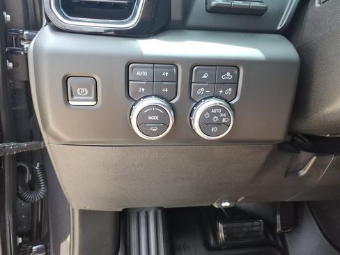 Used 2024 GMC Sierra 2500 Denali Ultimate w/ Max Trailering Package AWD/4WD image 24