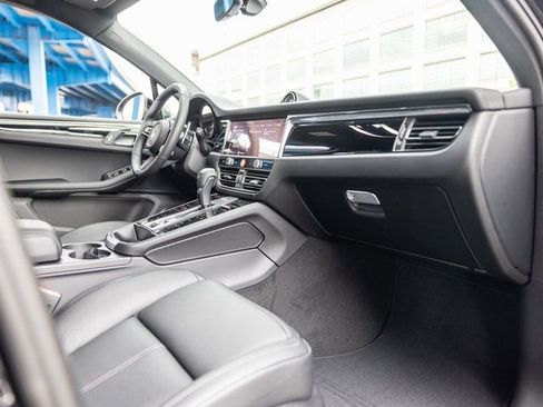 New 2026 Porsche Macan Turbo image 51