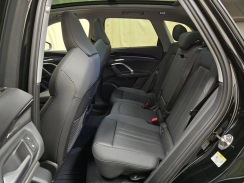 Certified 2025 Audi Q5 Prestige AWD/4WD image 30