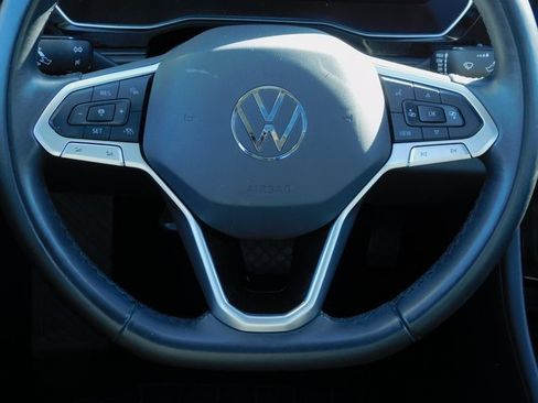 Used 2024 Volkswagen Jetta SE image 15