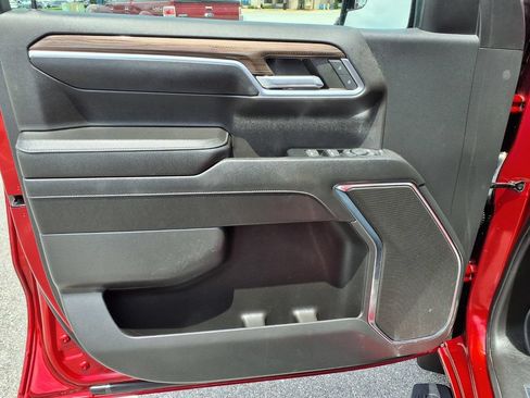 Used 2023 Chevrolet Silverado 1500 LT w/ Protection Package AWD/4WD image 23