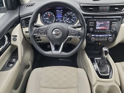 Used 2018 Nissan Rogue Sport SV AWD/4WD image 22