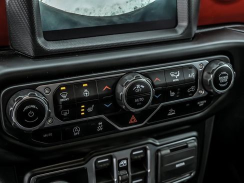 Used 2021 Jeep Wrangler Unlimited Rubicon image 24