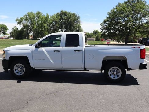 Used 2019 Chevrolet Silverado 1500 W/T w/ WT Convenience Package AWD/4WD image 9