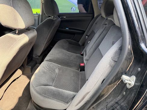 Used 2014 Chevrolet Impala LT w/ LT Sunroof Package image 8