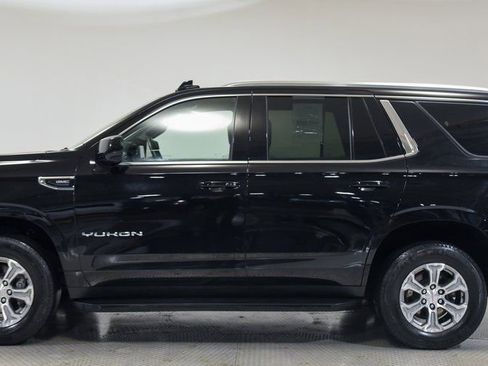 Used 2024 GMC Yukon SLE AWD/4WD image 10