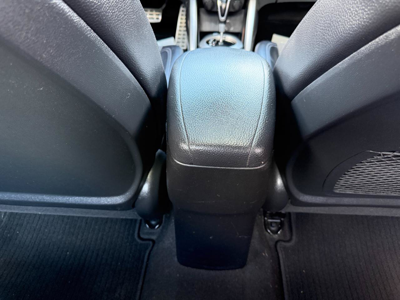 Used 2016 Hyundai Veloster w/ Option Group 03 FWD image 47