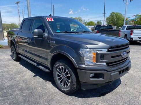 Used 2019 Ford F150 XLT w/ Equipment Group 302A Luxury AWD/4WD image 9