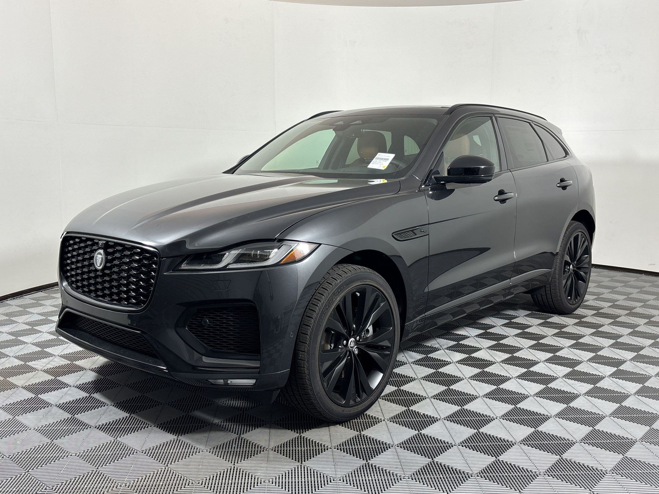 New 2026 Jaguar F-PACE R-Dynamic S AWD/4WD image 1